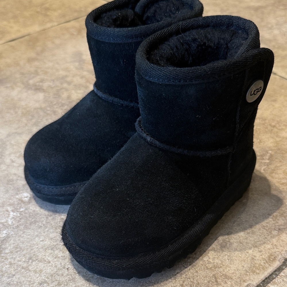 Toddler UGG Black Boots size 8